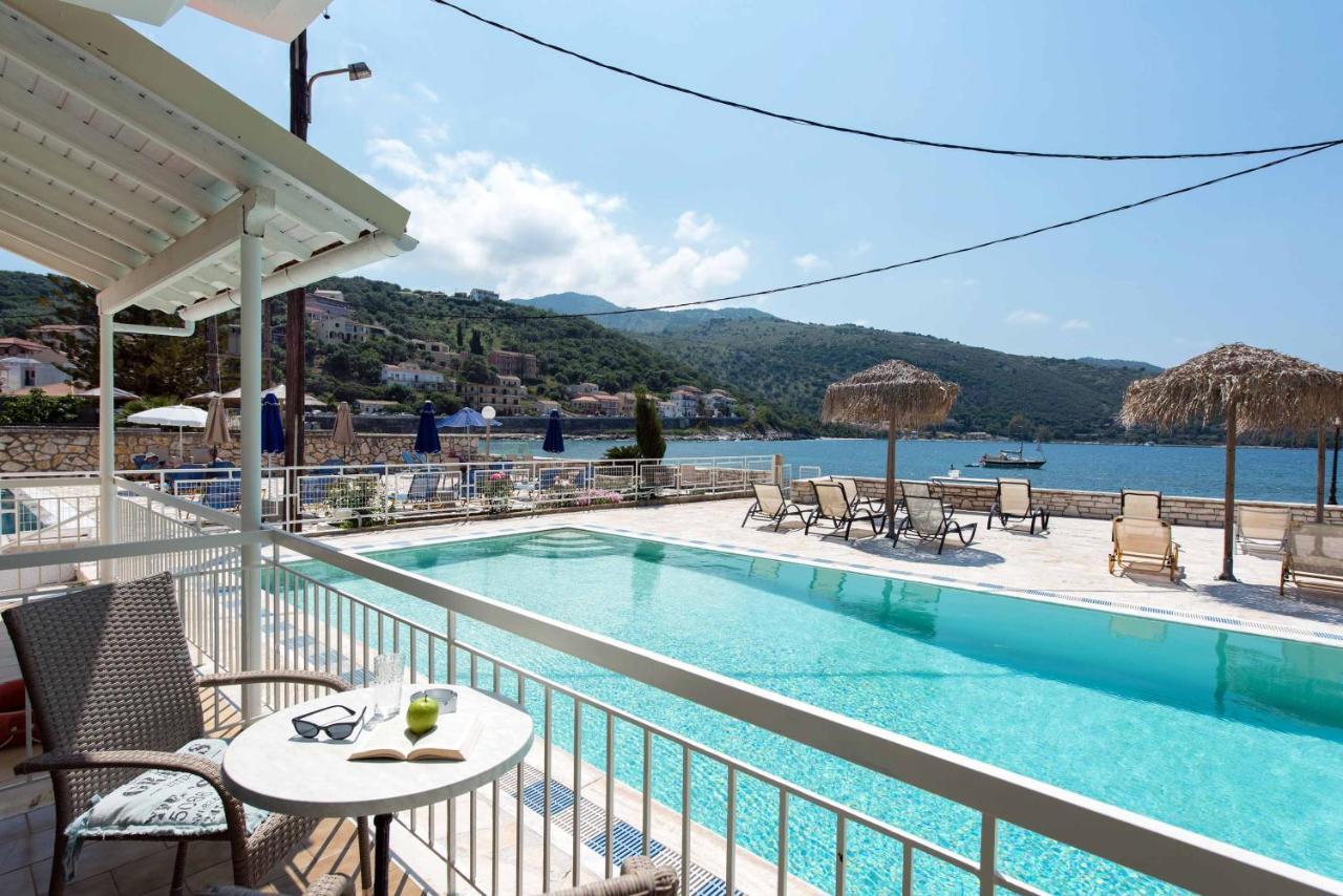 Marika Apartments Kassiopi Exterior foto