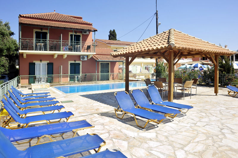 Marika Apartments Kassiopi Exterior foto